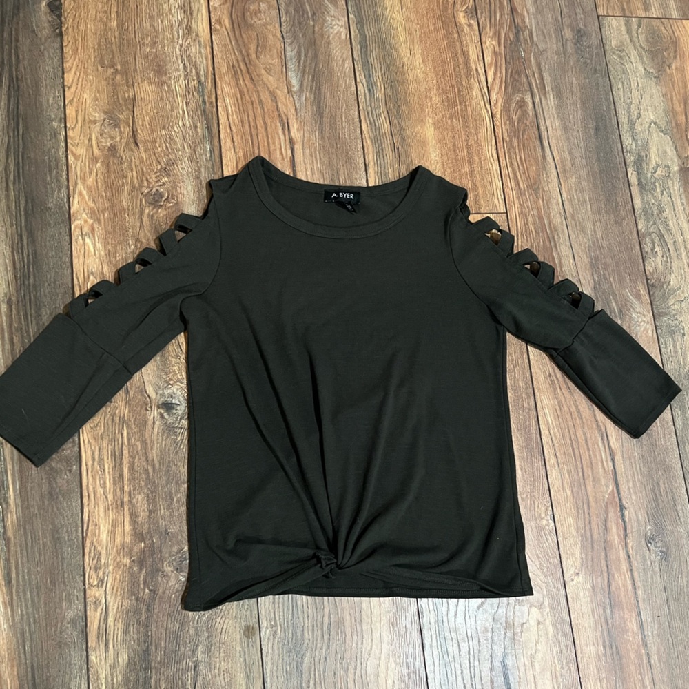 { a. byer } girls 3/4 length lattice sleeve shirt, small
